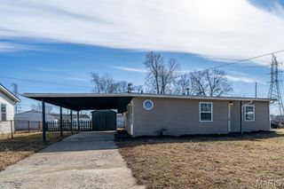 2004 Elm Avenue, Granite City, IL 62040