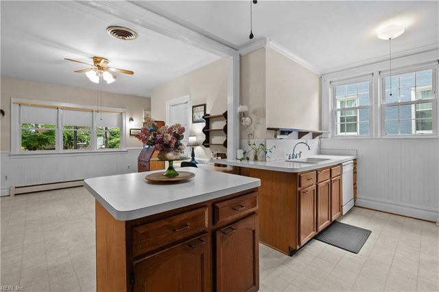 313 S Broad ST, Suffolk, VA 23434