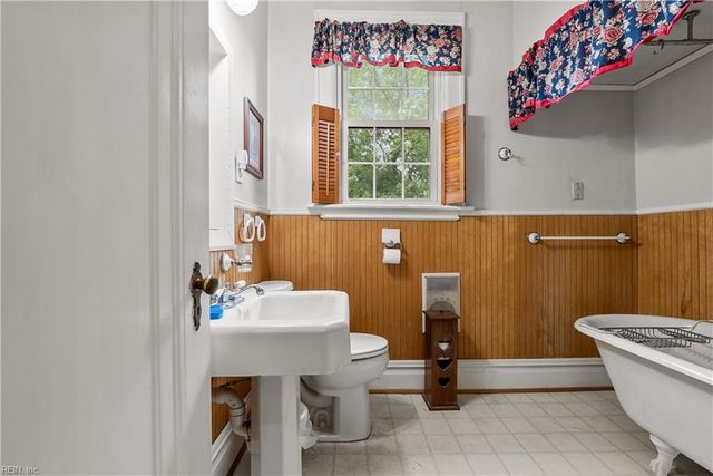 313 S Broad ST, Suffolk, VA 23434