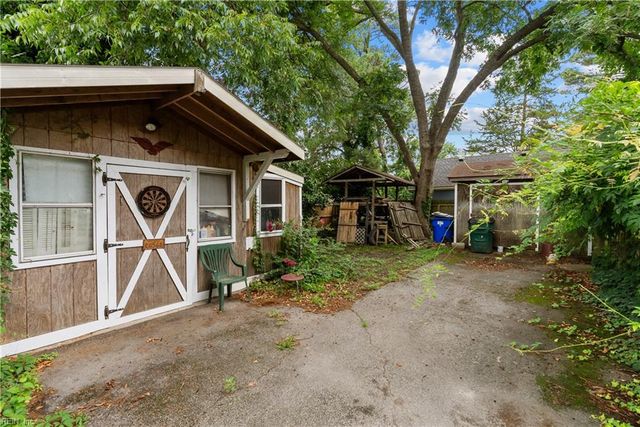 313 S Broad ST, Suffolk, VA 23434