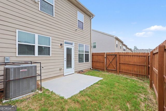 7666 Squire Court, Fairburn, GA 30213