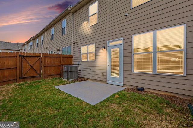 7666 Squire Court, Fairburn, GA 30213