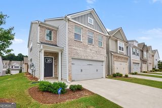 7666 Squire Court, Fairburn, GA 30213
