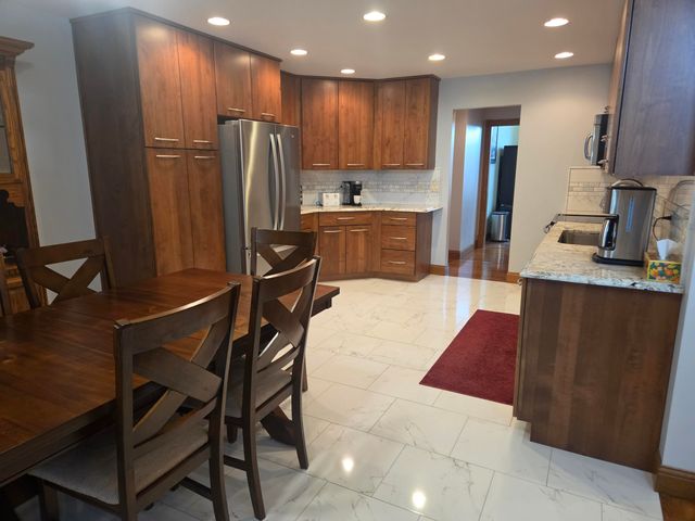 8971 Hibiscus Drive, St. John, IN 46373