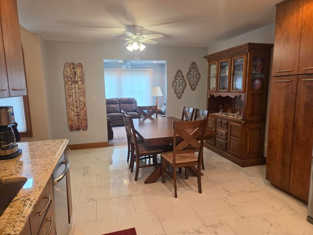 8971 Hibiscus Drive, St. John, IN 46373