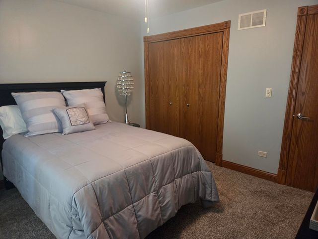 8971 Hibiscus Drive, St. John, IN 46373