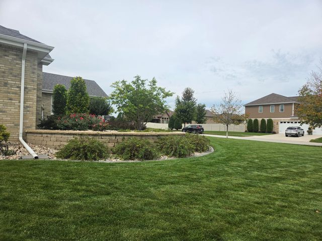 8971 Hibiscus Drive, St. John, IN 46373