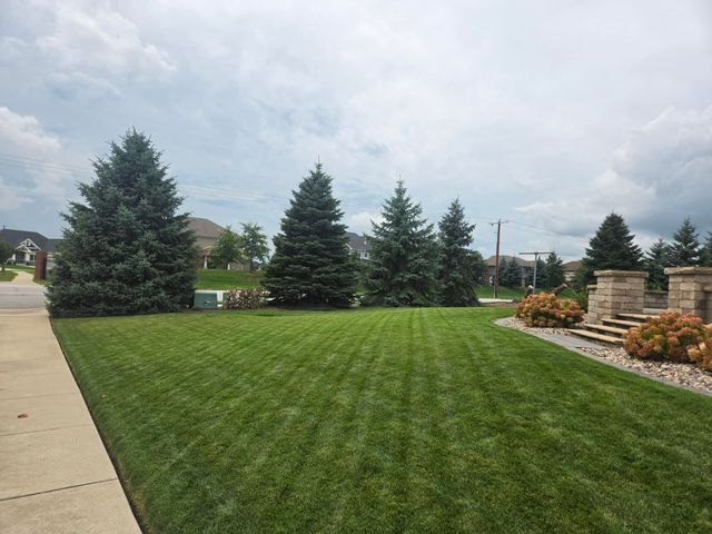 8971 Hibiscus Drive, St. John, IN 46373