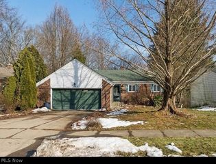 725 N Hawkins Avenue, Akron, OH 44313