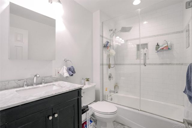 37 Harbor Lane, New Rochelle, NY 10805