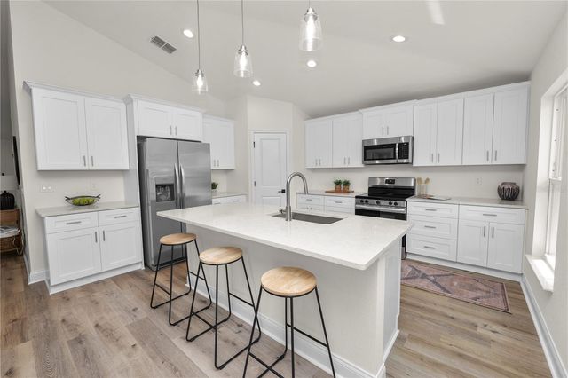 790 EAGLE AVENUE E, Eagle Lake, FL 33839