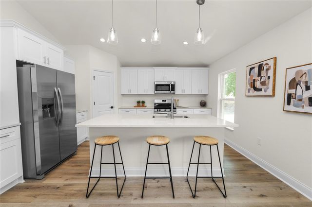 790 EAGLE AVENUE E, Eagle Lake, FL 33839