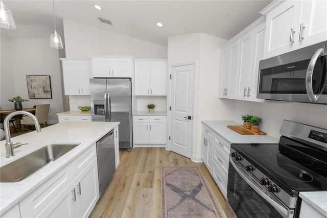 790 EAGLE AVENUE E, Eagle Lake, FL 33839