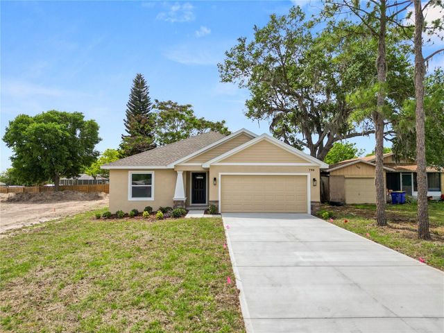 790 EAGLE AVENUE E, Eagle Lake, FL 33839