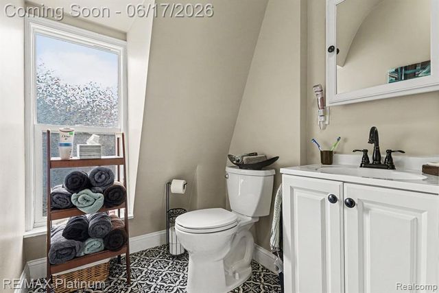 405 N Kiesel Street, Bay City, MI 48706