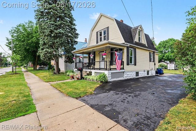 405 N Kiesel Street, Bay City, MI 48706