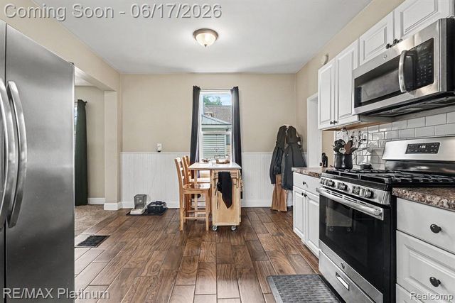 405 N Kiesel Street, Bay City, MI 48706