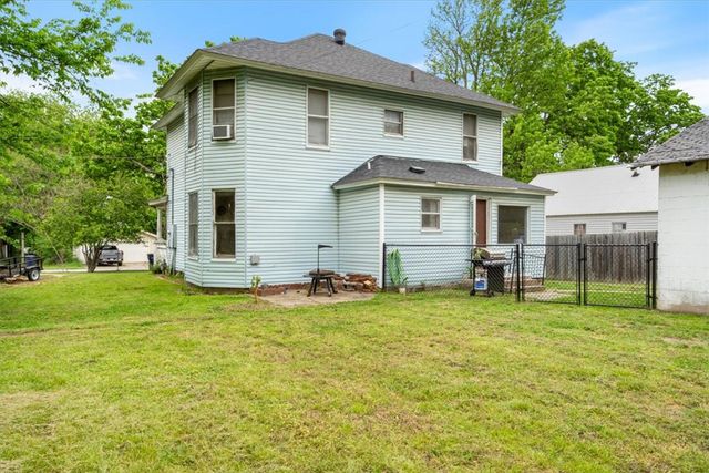407 S Britt Street, Siloam Springs, AR 72761
