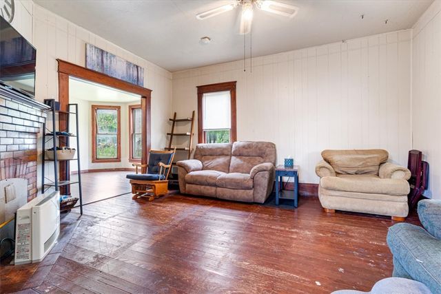 407 S Britt Street, Siloam Springs, AR 72761