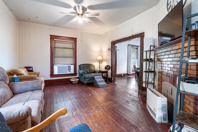 407 S Britt Street, Siloam Springs, AR 72761