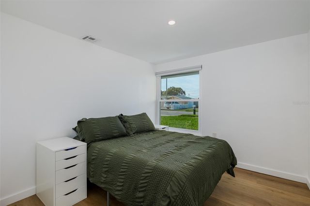 1166 CHANCELLOR DRIVE, Holiday, FL 34690