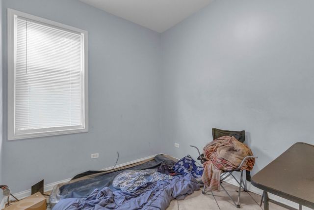 2243 S Sawyer Avenue, Chicago, IL 60623
