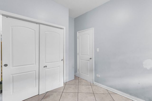 2243 S Sawyer Avenue, Chicago, IL 60623