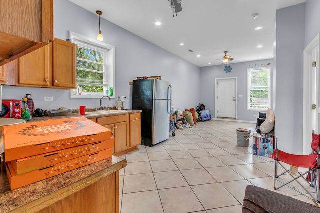 2243 S Sawyer Avenue, Chicago, IL 60623