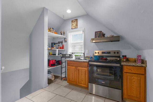 2243 S Sawyer Avenue, Chicago, IL 60623