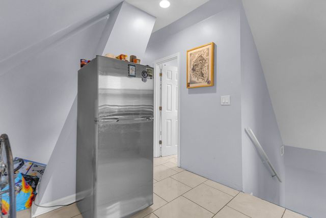 2243 S Sawyer Avenue, Chicago, IL 60623