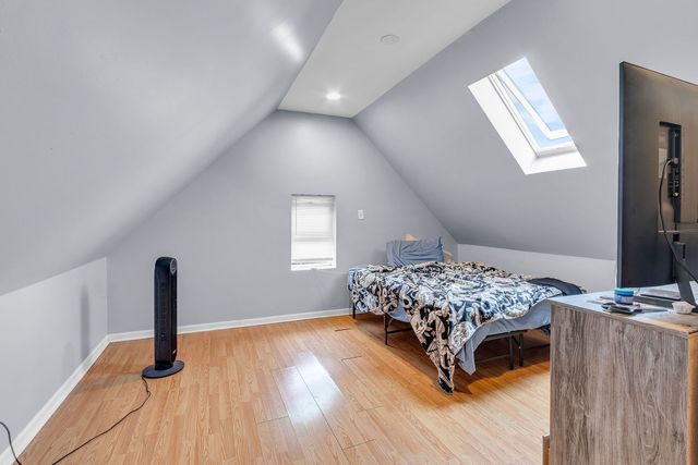 2243 S Sawyer Avenue, Chicago, IL 60623