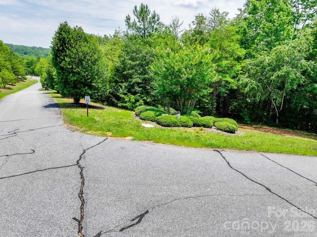 121 Jobes Trail 35, Mill Spring, NC 28756
