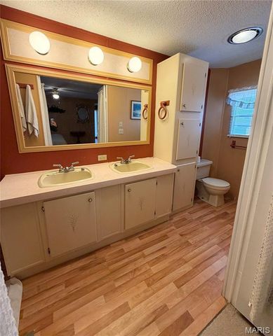 44800 Mark Twain Lake Estates, Perry, MO 63462