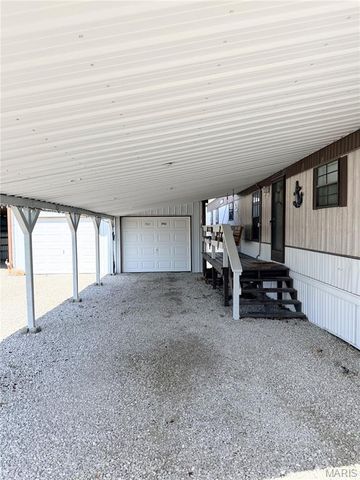 44800 Mark Twain Lake Estates, Perry, MO 63462