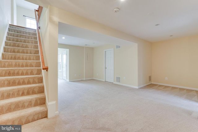 16742 SWEENEY LN, Woodbridge, VA 22191