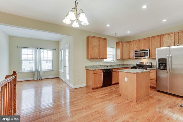 16742 SWEENEY LN, Woodbridge, VA 22191