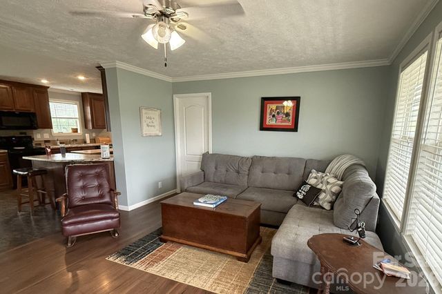 308 Laurel Ridge Drive, Lincolnton, NC 28092