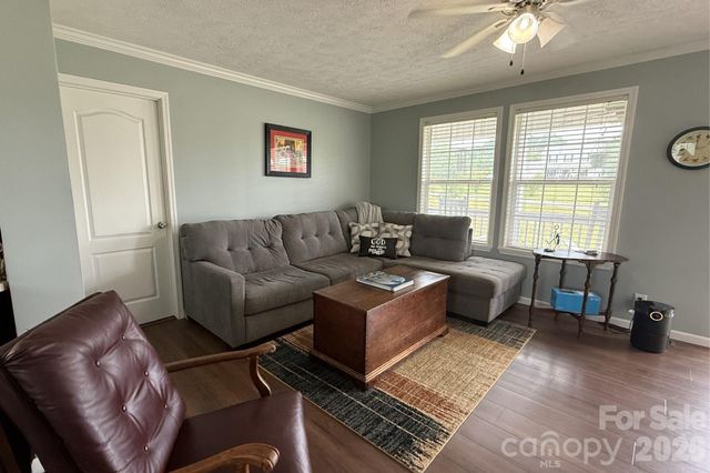 308 Laurel Ridge Drive, Lincolnton, NC 28092