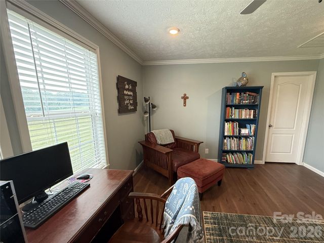 308 Laurel Ridge Drive, Lincolnton, NC 28092