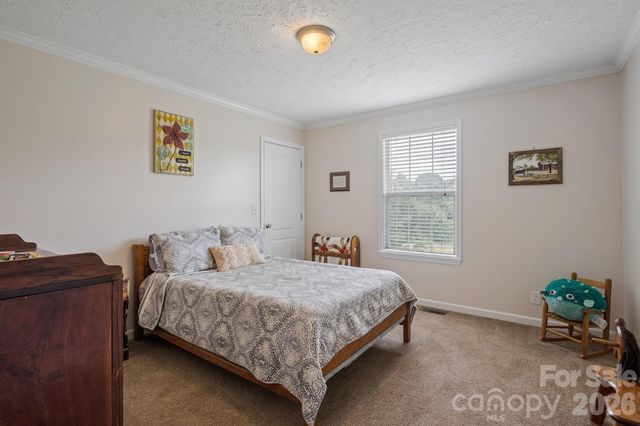 308 Laurel Ridge Drive, Lincolnton, NC 28092