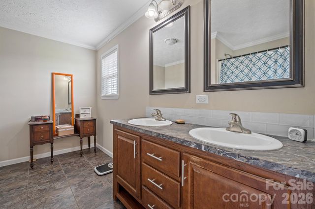 308 Laurel Ridge Drive, Lincolnton, NC 28092