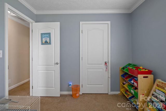 308 Laurel Ridge Drive, Lincolnton, NC 28092