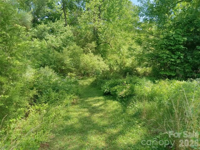 308 Laurel Ridge Drive, Lincolnton, NC 28092