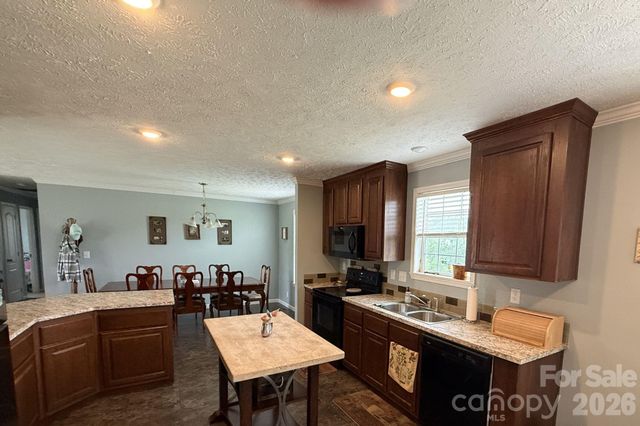 308 Laurel Ridge Drive, Lincolnton, NC 28092