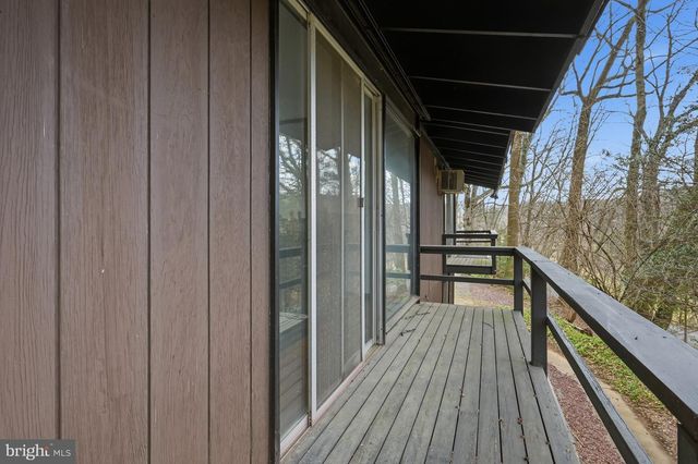 5 YORKRIDGE TRL, Hockessin, DE 19707