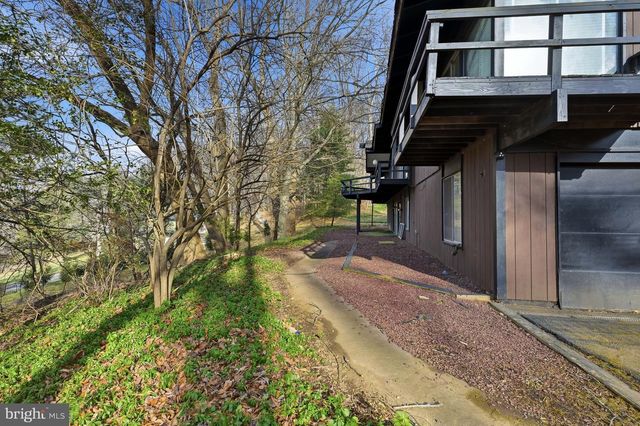 5 YORKRIDGE TRL, Hockessin, DE 19707