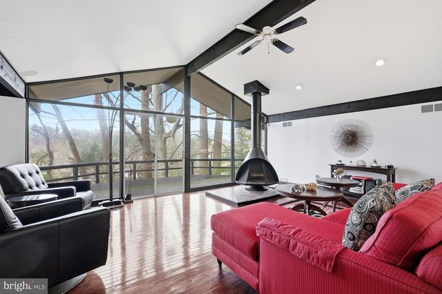 5 YORKRIDGE TRL, Hockessin, DE 19707