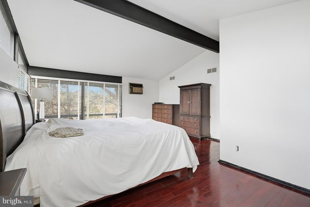 5 YORKRIDGE TRL, Hockessin, DE 19707