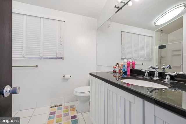 5 YORKRIDGE TRL, Hockessin, DE 19707