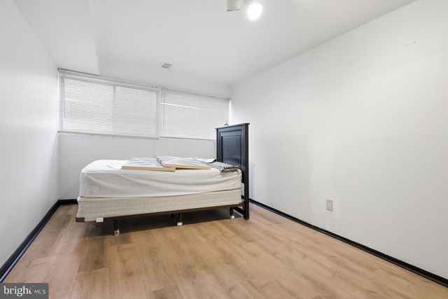 5 YORKRIDGE TRL, Hockessin, DE 19707